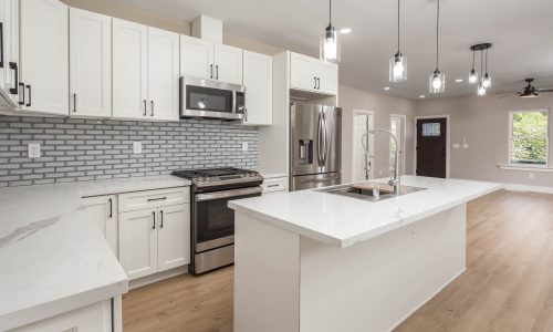 Antioch,,California,Usa,August,30,,2023:,A,Large,Empty,Kitchen